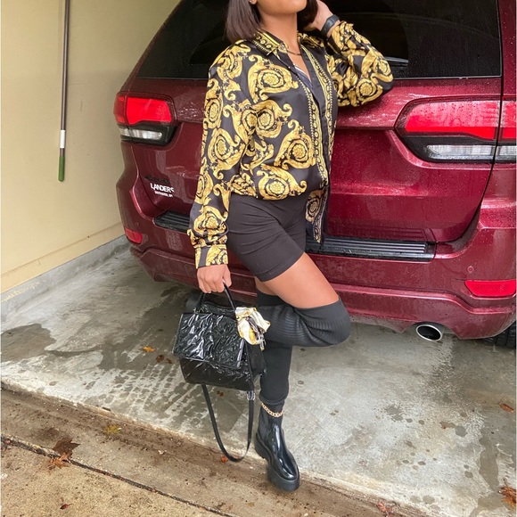 GOLD & BLACK SILK BUTTON UP - Picture 2 of 3